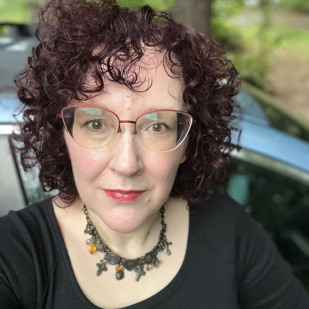 Meet your Posher, Angela